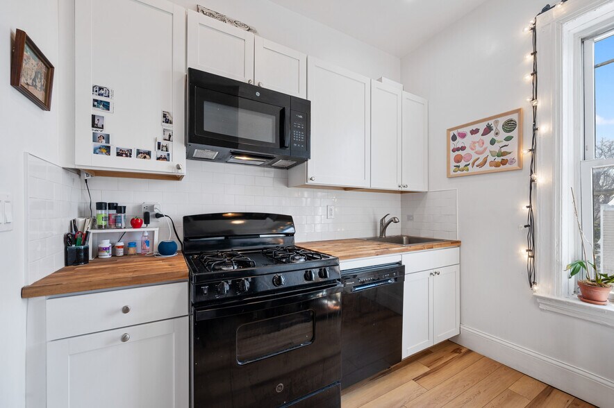 More Photos Of 368 Stratford Rd, Brooklyn Apartments For Sale