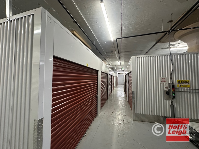 More Photos Of 1025 S Broadway St, Akron Warehouse For Sale