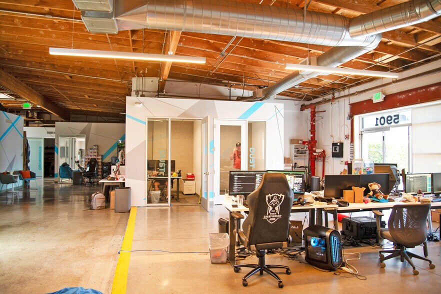 More Photos Of 5901 Blackwelder St, Culver City Loft Creative Space For Lease