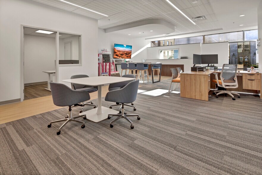 More Photos Of 717 W St Germain St, Saint Cloud Office For Lease