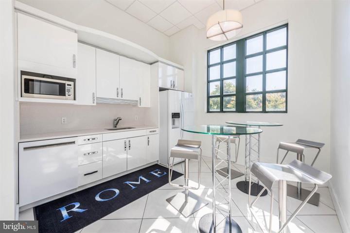 More Photos Of 2421 Mountain Rd, Pasadena Medical For Sale