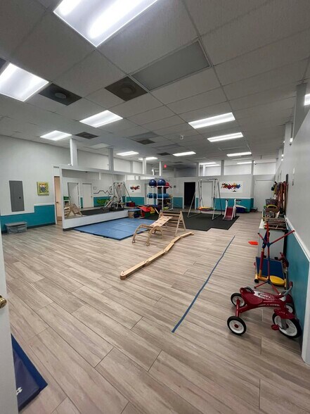 Primary Photo Of 1117 E Hallandale Beach Blvd, Hallandale Beach Medical For Lease