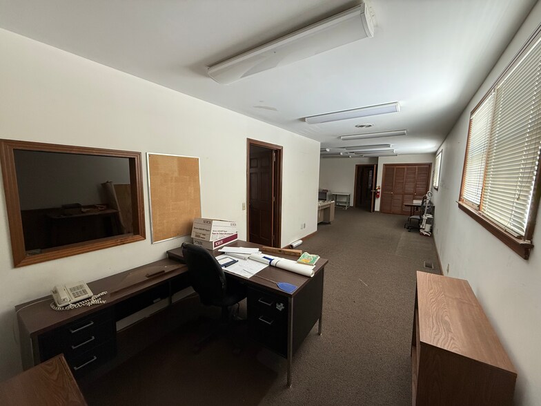 More Photos Of 221 Shady Grove Rd, Nashville Service For Sale