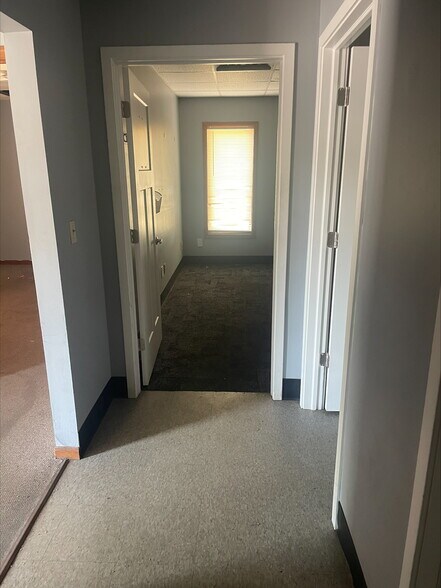 More Photos Of 5635 Commerce St, Lansing Warehouse For Lease