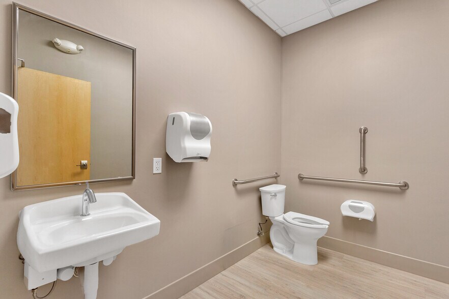 More Photos Of 9410 Calumet Ave, Munster Medical For Lease