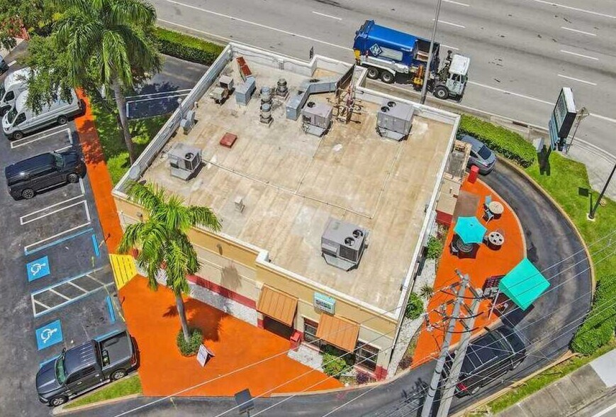 More Photos Of 3700 Le Jeune Rd, Miami Fast Food For Lease