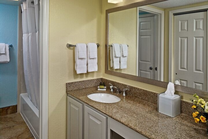 More Photos Of 15431 Conway Rd, Chesterfield Hotel For Sale