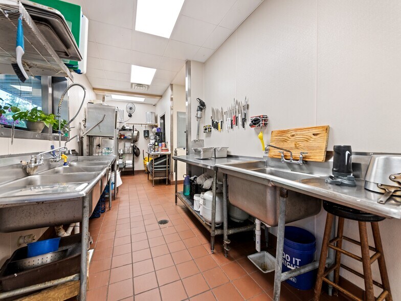 More Photos Of 62 Overbrook St, Waynesville Specialty For Sale