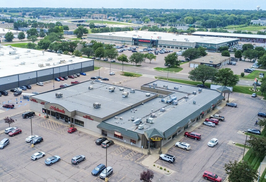 Primary Photo Of 3801 W 34th St, Sioux Falls Unknown For Lease