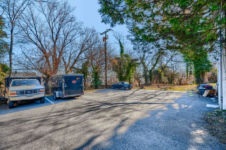 More Photos Of 10-14 E Overlea Ave, Baltimore Apartments For Sale