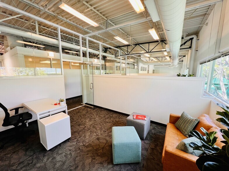 More Photos Of 10549-10555 Jefferson Blvd, Culver City Unknown For Lease