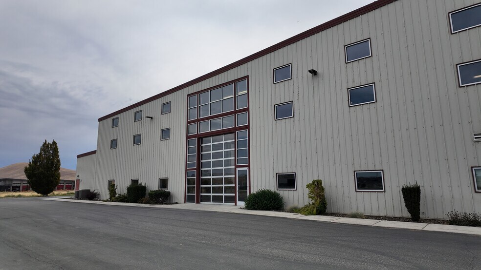 More Photos Of 8111 Keene Rd, West Richland Manufacturing For Sale