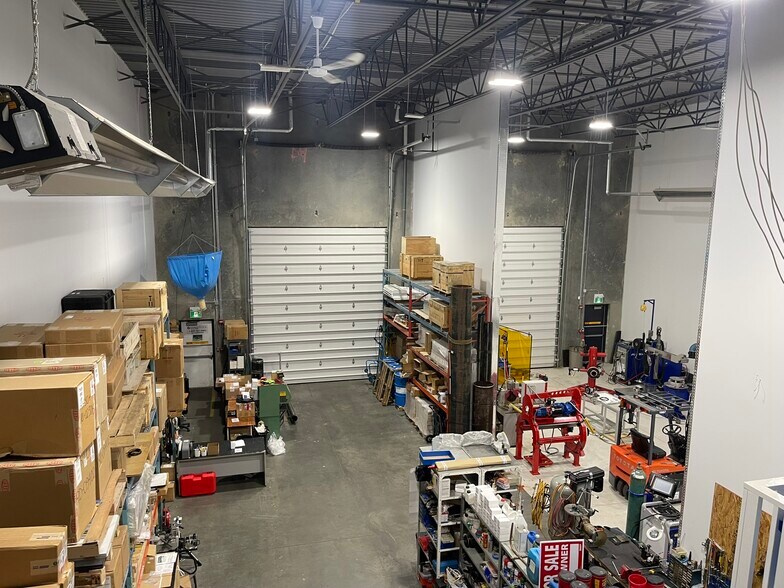 More Photos Of 14165-14185 162 Ave NW, Edmonton Showroom For Sale