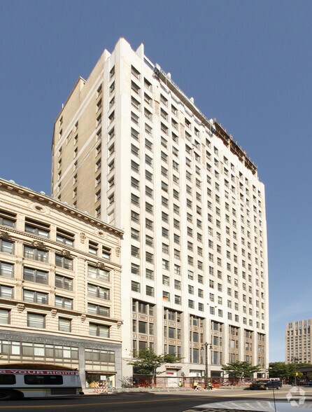 More Photos Of 1 Park Ave, Detroit Apartments For Lease