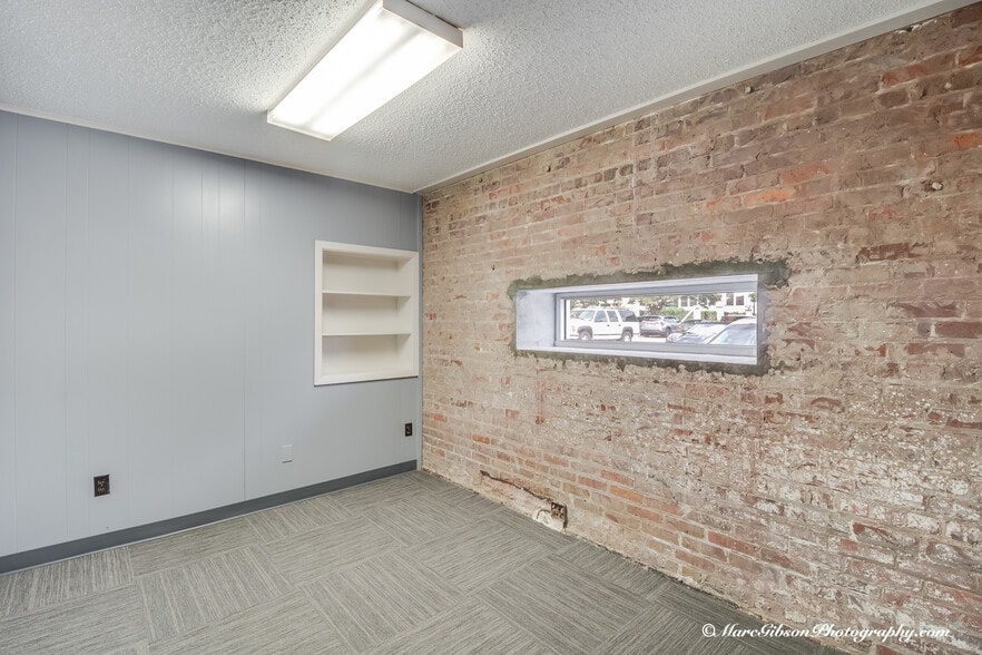 More Photos Of 512-514 Crockett St, Shreveport Storefront For Lease