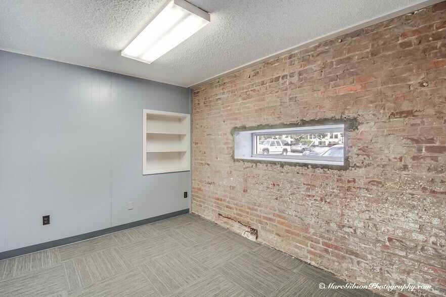 More Photos Of 512 Crockett St, Shreveport Office For Lease