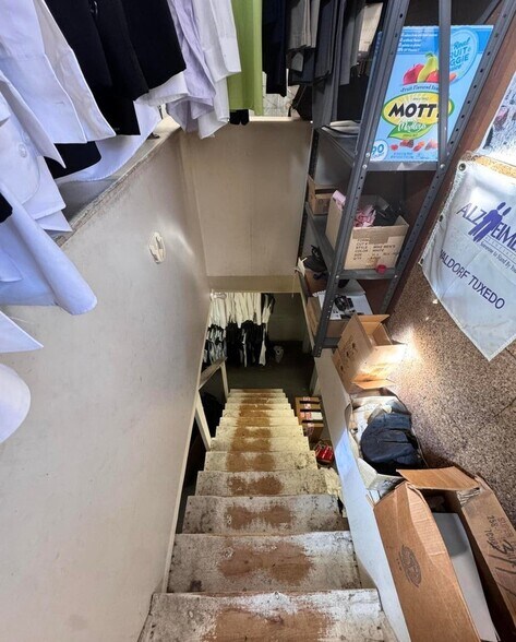 More Photos Of 204 Lancaster St, Albany Storefront Retail Residential For Sale