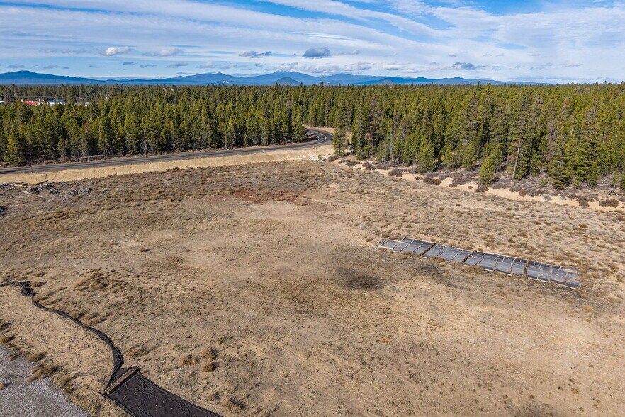 More Photos Of 17140-17160 Rosland Rd, La Pine Land For Sale