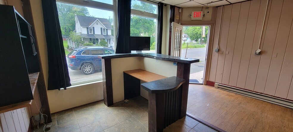 More Photos Of 325 N Main St, Liberty Flex For Lease