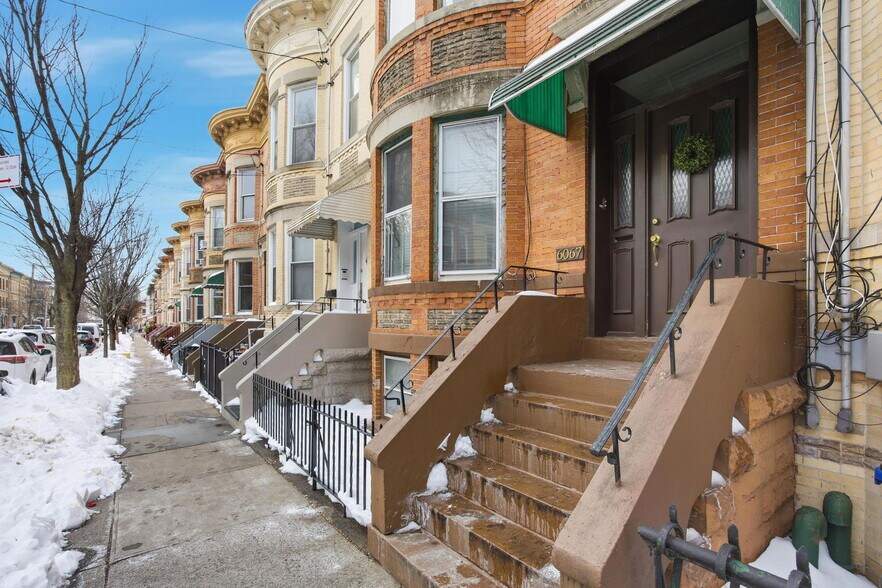 More Photos Of 6067 Putnam Ave, Ridgewood Apartments For Sale