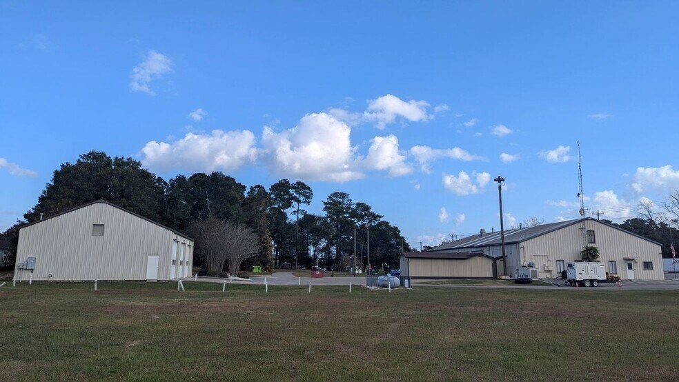 More Photos Of 5311 Castle Hayne Rd, Castle Hayne Police Fire Station For Sale