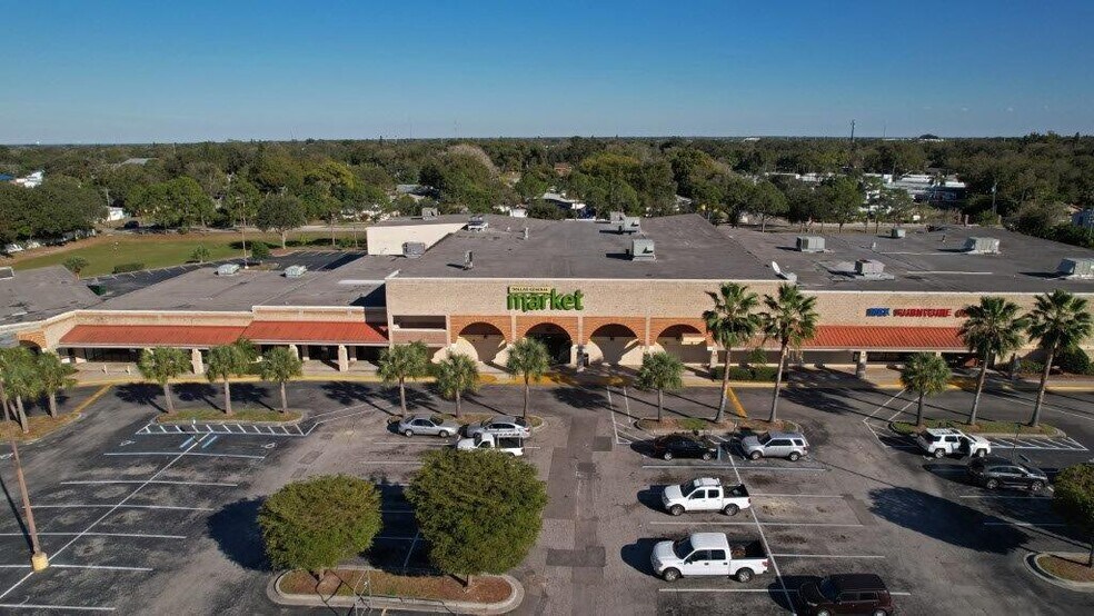 More Photos Of 3611 1st St, Bradenton Unknown For Lease