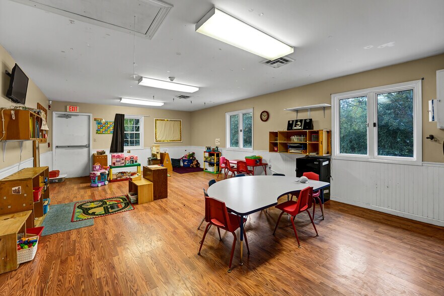 More Photos Of 7828 S Northshore Dr, Knoxville Schools For Sale