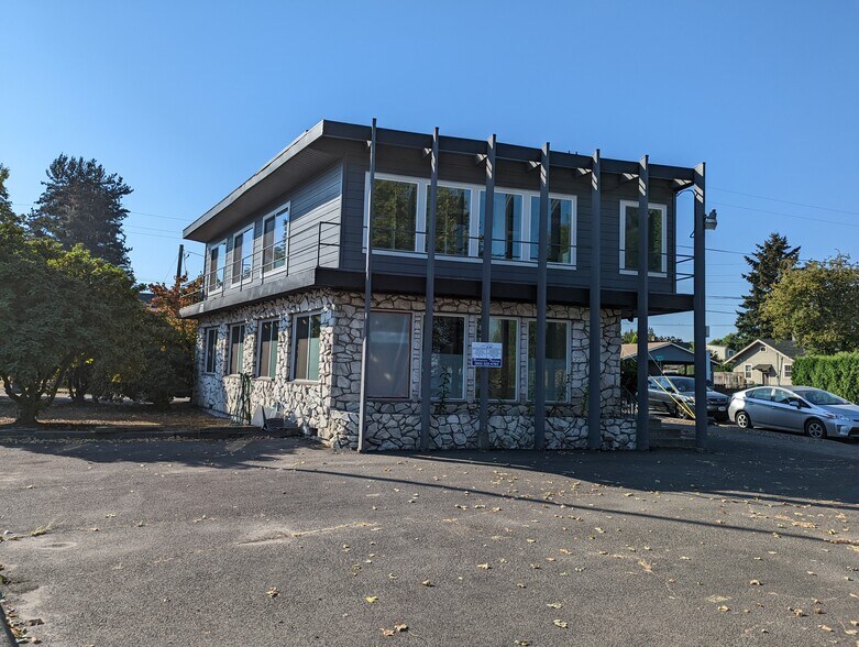 Primary Photo Of 5538 SE 22nd Ave, Portland Office Residential For Sale