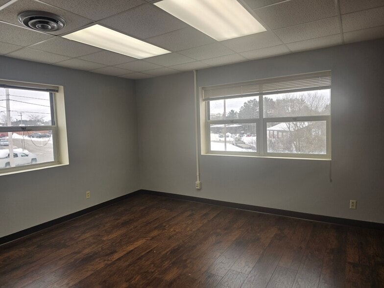 More Photos Of 1326 Schofield Ave, Schofield Office For Lease