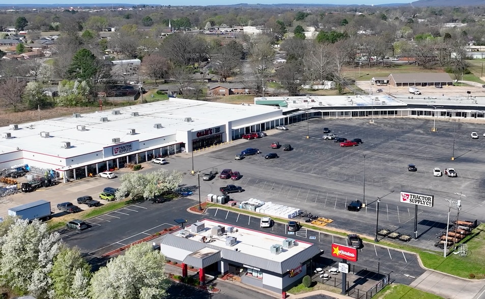 Primary Photo Of 1900 E Cherokee Ave, Sallisaw Storefront For Sale
