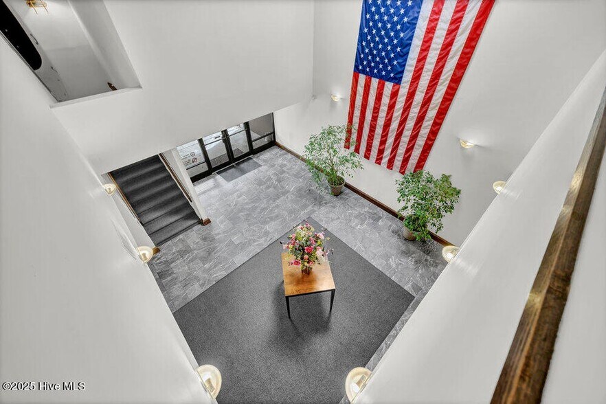 More Photos Of 5041 New Centre Dr, Wilmington Office For Sale