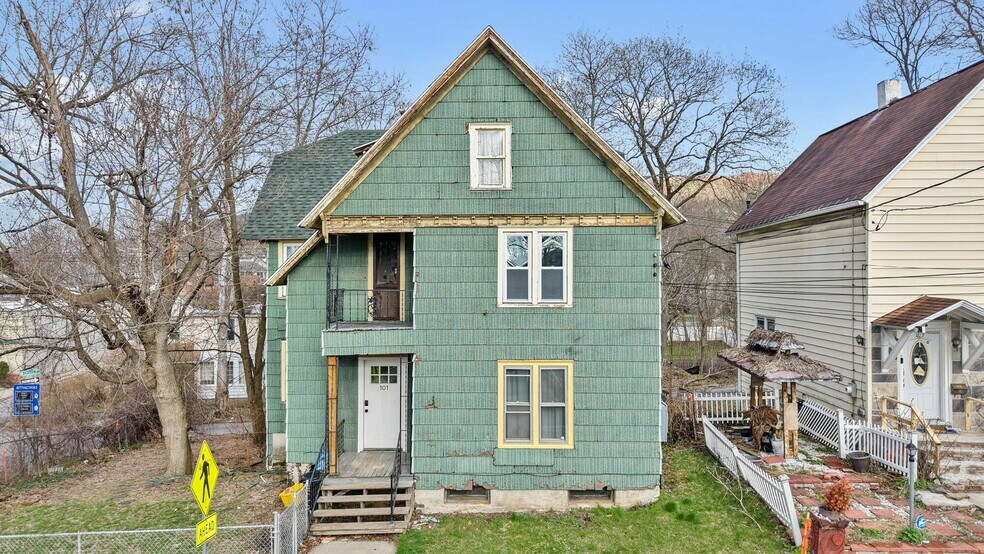 More Photos Of 101 Pennsylvania Ave, Binghamton Apartments For Sale