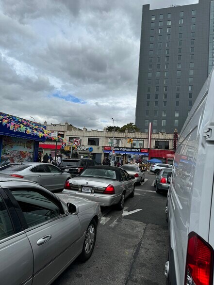 More Photos Of 9104 Sutphin Blvd, Jamaica Storefront For Lease