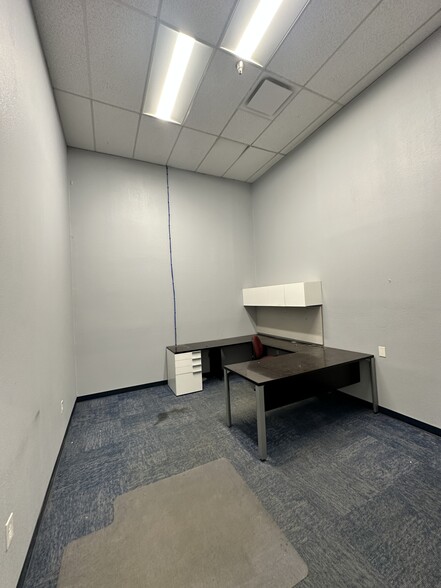 More Photos Of 1001 NE Loop 820, Fort Worth Distribution For Lease