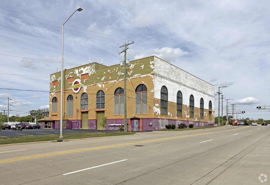 Primary Photo Of 34 Rapid St, Pontiac Warehouse For Sale