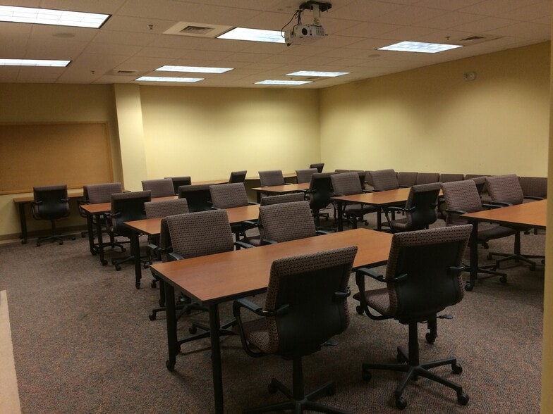 More Photos Of 9990 Coconut Rd, Estero Medical For Lease
