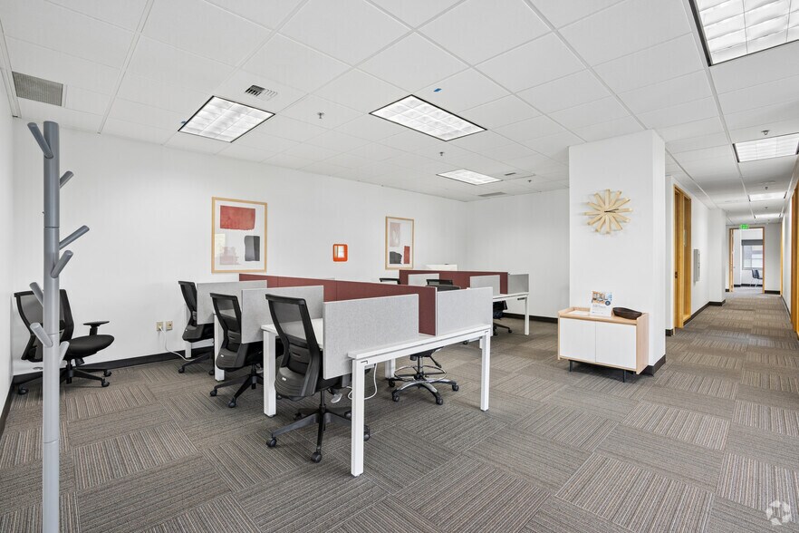 More Photos Of 2815 2nd Ave, Seattle Office For Sale
