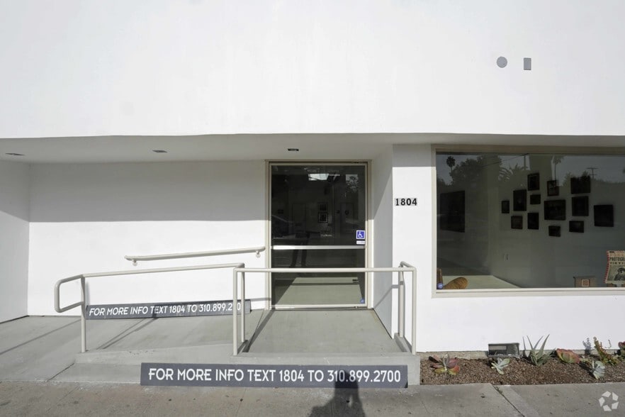 More Photos Of 1804 Lincoln Blvd, Venice Freestanding For Lease