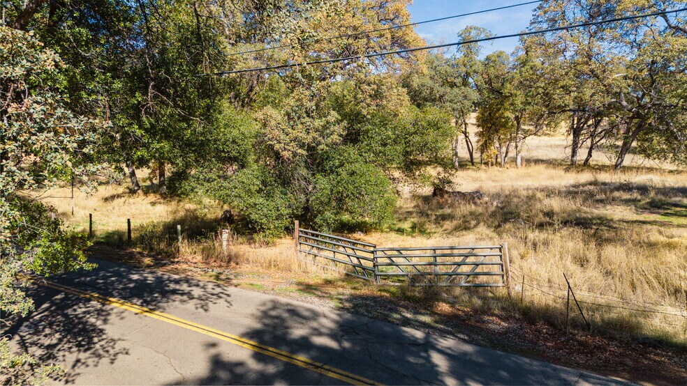 More Photos Of 1375 Shaws Flat Rd, Sonora Land For Sale