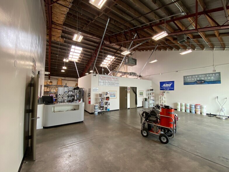 More Photos Of 960 Arden Way, Sacramento Warehouse For Sale