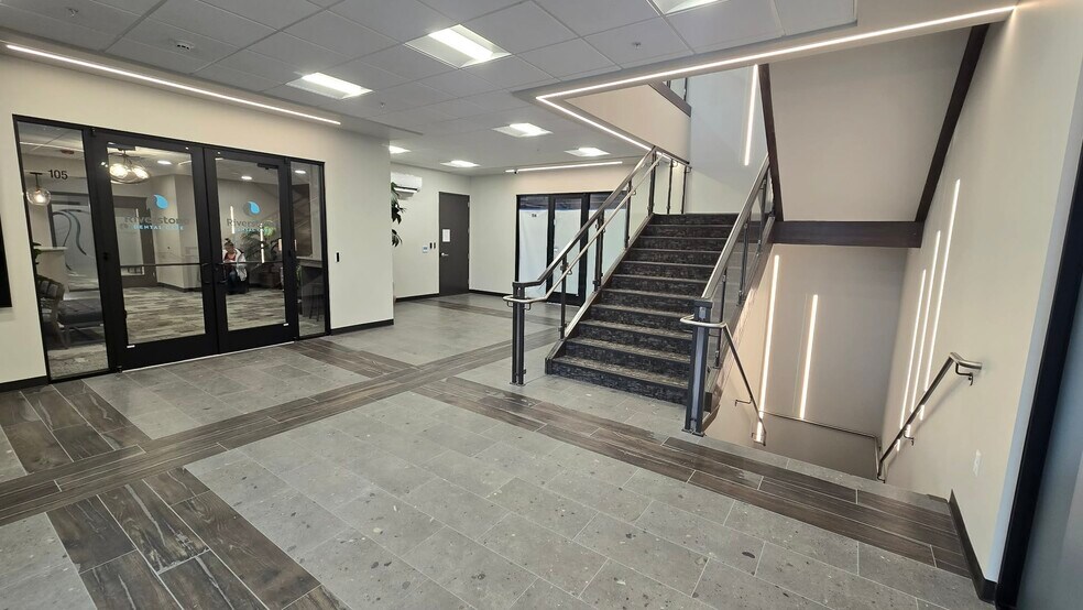 More Photos Of 1701 Prairie, Hayden Medical For Lease