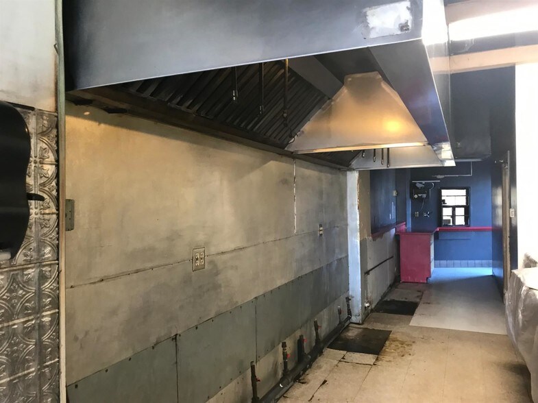 More Photos Of 429 W Hwy 20, Michigan City Drugstore For Sale