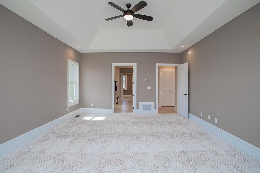 More Photos Of 243 Barrenridge rd, Staunton Specialty For Sale