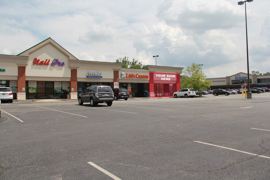 More Photos Of 2860-2880 Charlestown Rd, New Albany Unknown For Lease