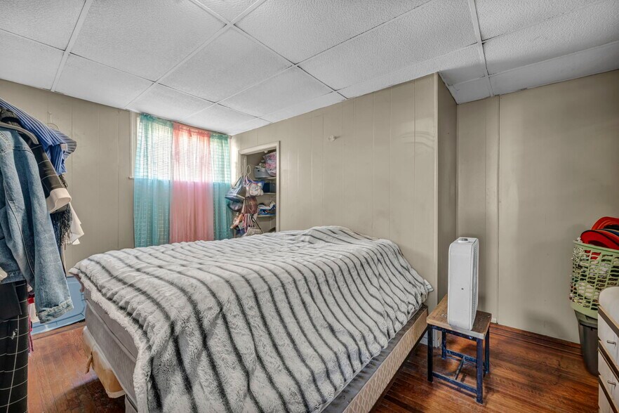 More Photos Of 2127 W 100th St, Cleveland Multifamily For Sale