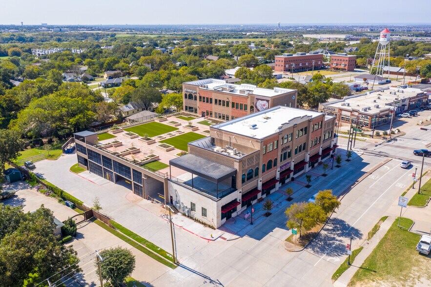 More Photos Of 7511 Main St, Frisco Restaurant For Lease