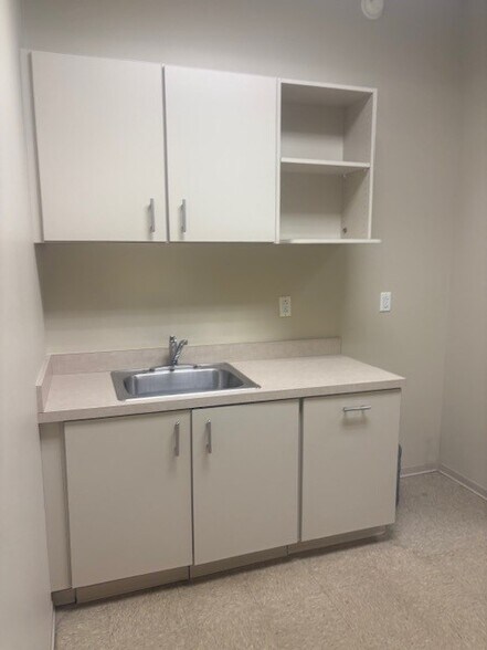 More Photos Of 1515 Gunbarrel Rd, Chattanooga Medical For Lease