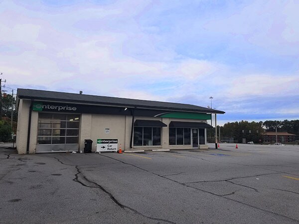 More Photos Of 2641 Wesley Chapel Rd, Decatur Freestanding For Sale