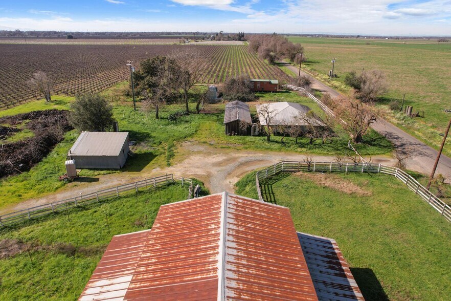 More Photos Of 9590 Kost rd, Galt Land For Sale