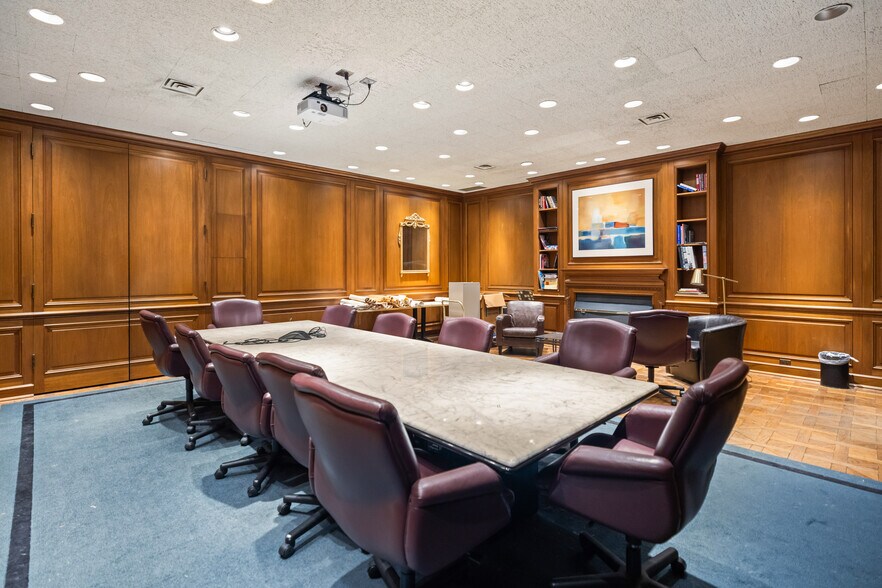 More Photos Of 10000 Highway 55, Plymouth Office For Lease